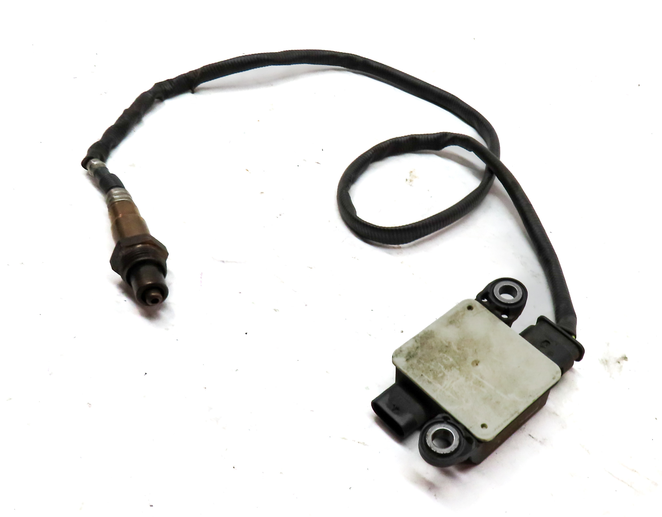2016 RANGE ROVER SPORT (L494) 3.0L DIESEL ENGINE NITROGEN OXIDE NOX SENSOR — exact item pictured